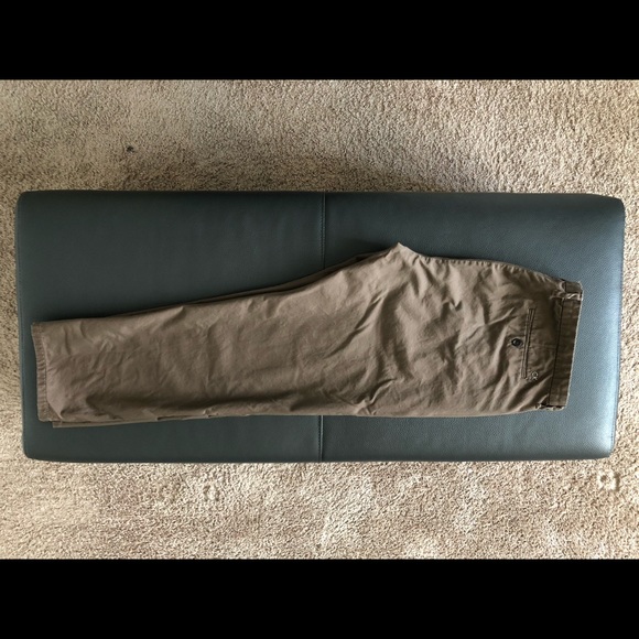 Flawless, Excellent condition, brand name clothes! - Picture 2 of 3